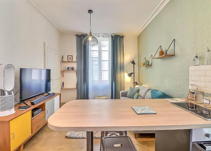 Le Magdalena - Confort 4* En Plein Ecusson * Nîmes